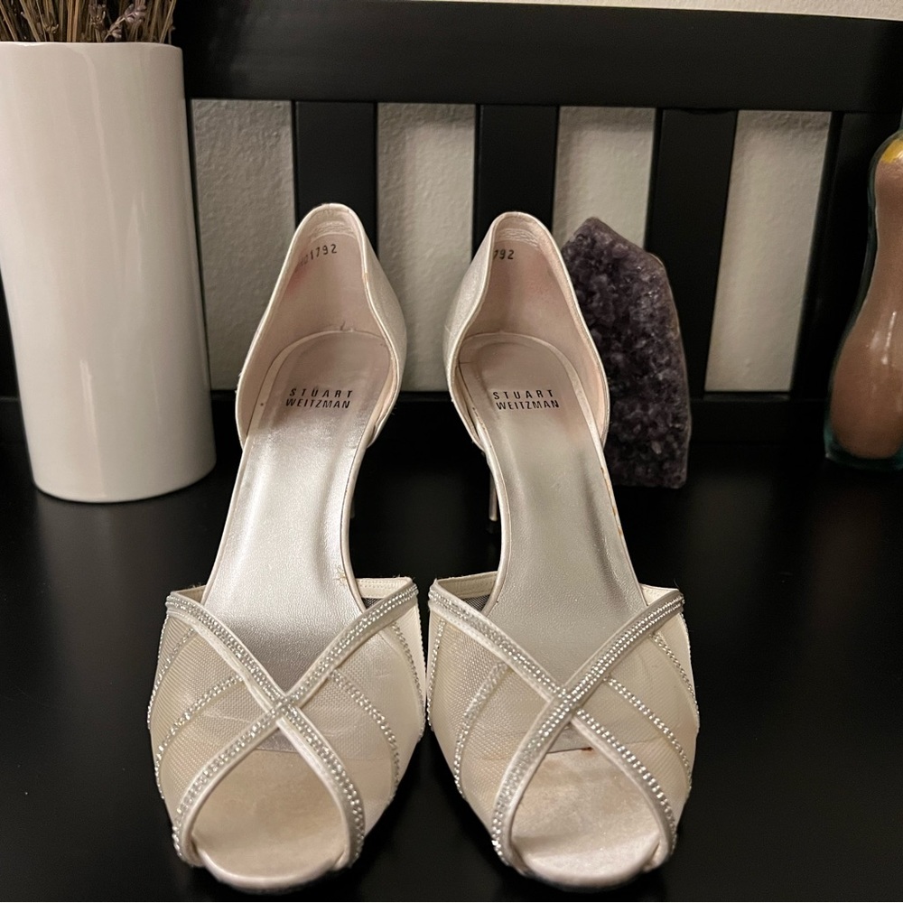 Stuart Weitzman pumps
